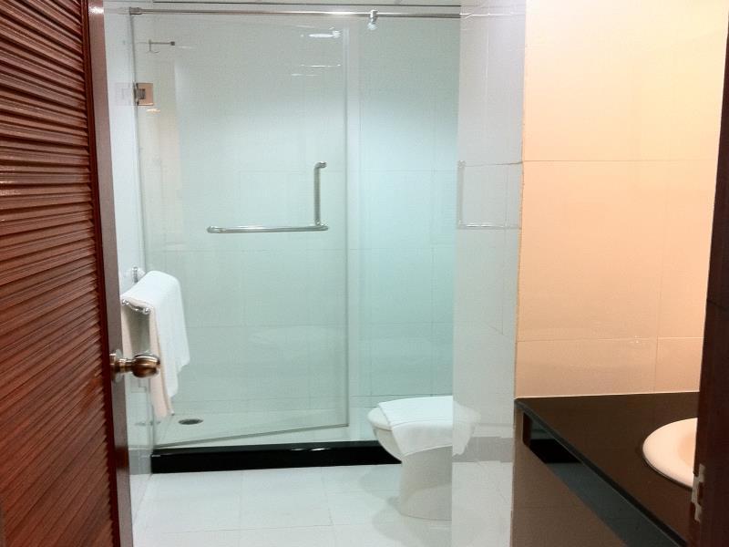 Lullaby Inn Silom Bangkok Luaran gambar
